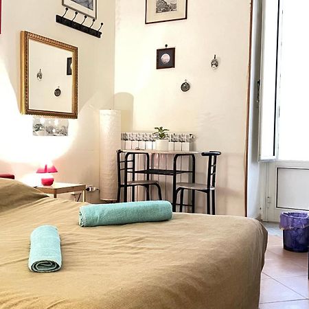 Ai Baretti B&B Наполи Екстериор снимка
