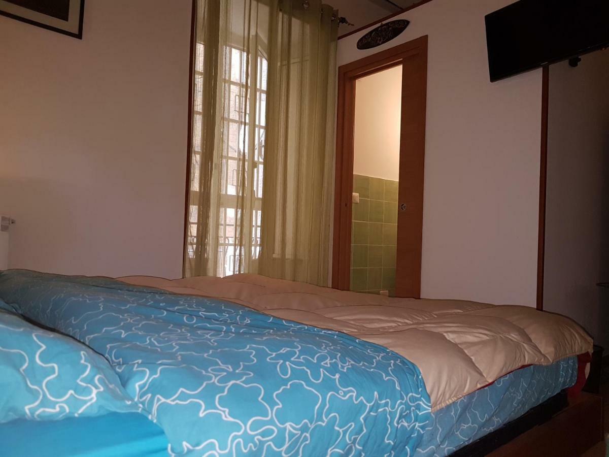 Ai Baretti B&B Наполи Екстериор снимка