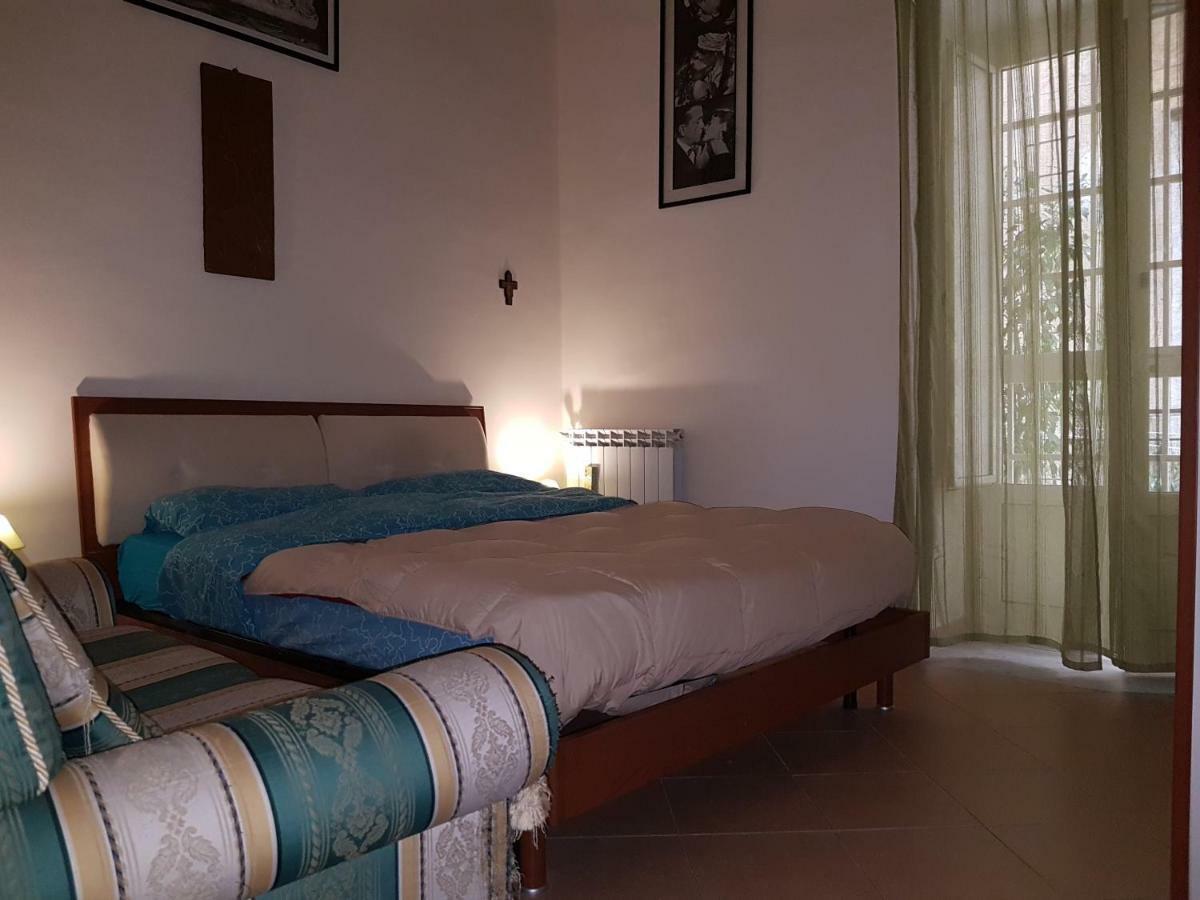 Ai Baretti B&B Наполи Екстериор снимка